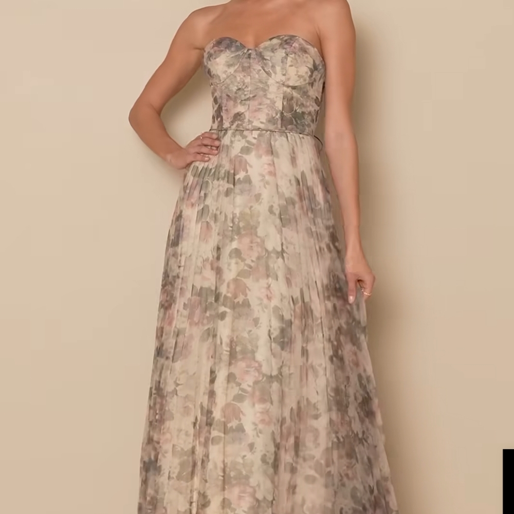 Lulu's Strapless Floral Gown